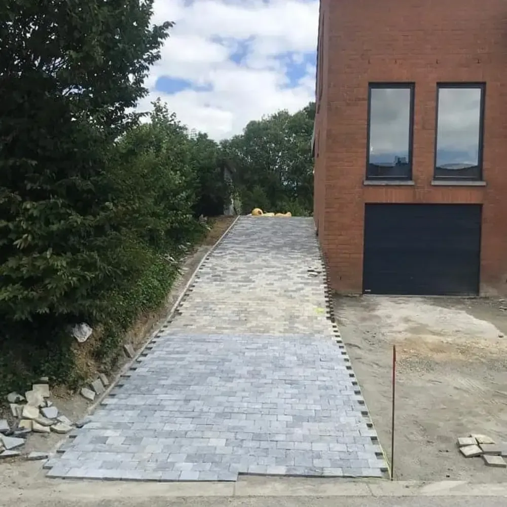 Pavage allée extérieur à Soumagne